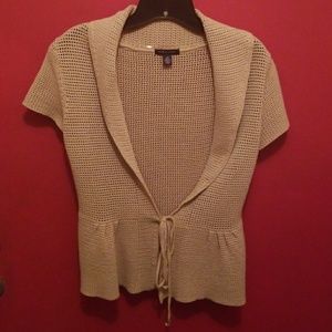 Slort sleeve sweater